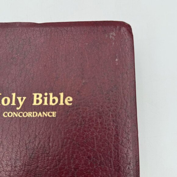 Holy Bible Concordance KJV Red Letter Edition 1973 Red Cover Word Aflame Press - Picture 4 of 12